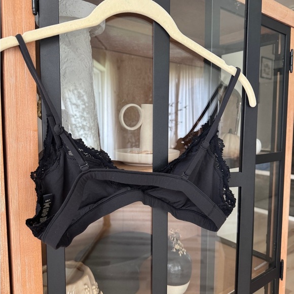SKIMS fits everybody lace bralette bra onyx vneck triangle adjustable straps L - Picture 8 of 8
